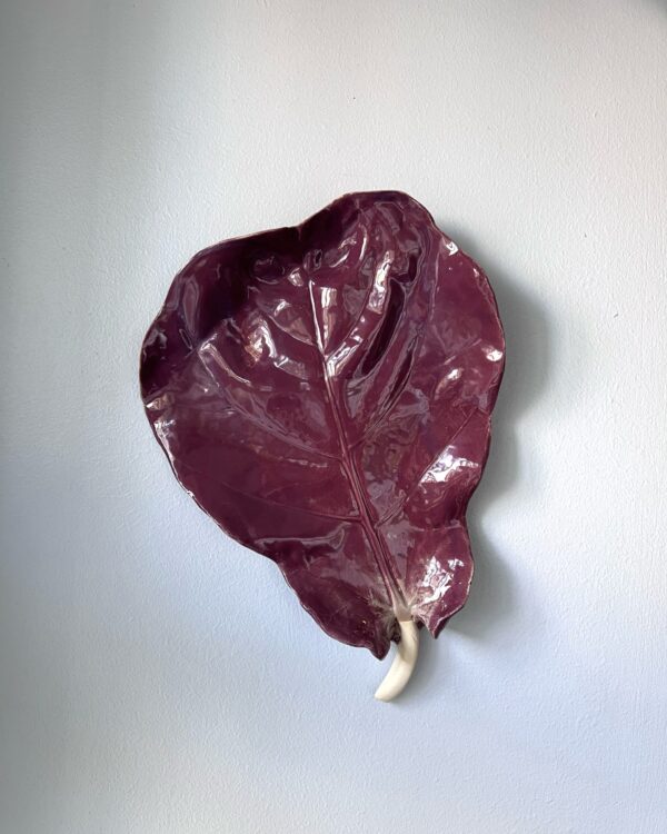 Fiddle-leaf wallsculpture / serving plate