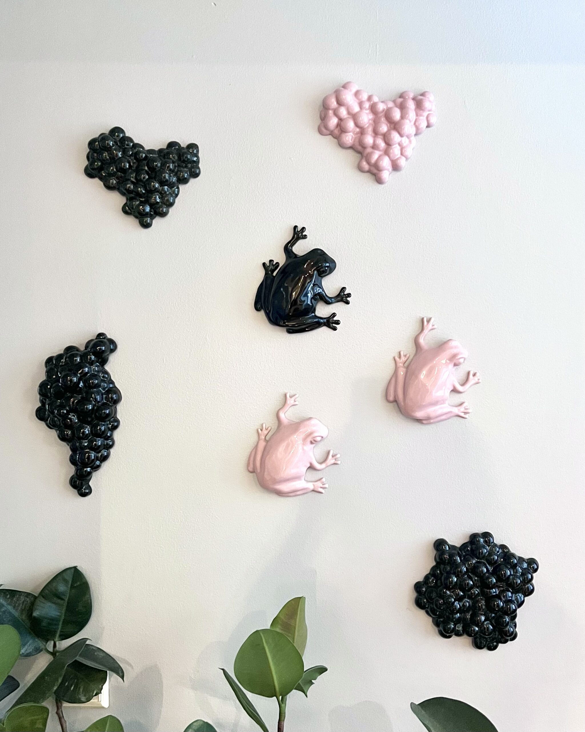 The Spawn II -wall sculpture, pink - Image 3