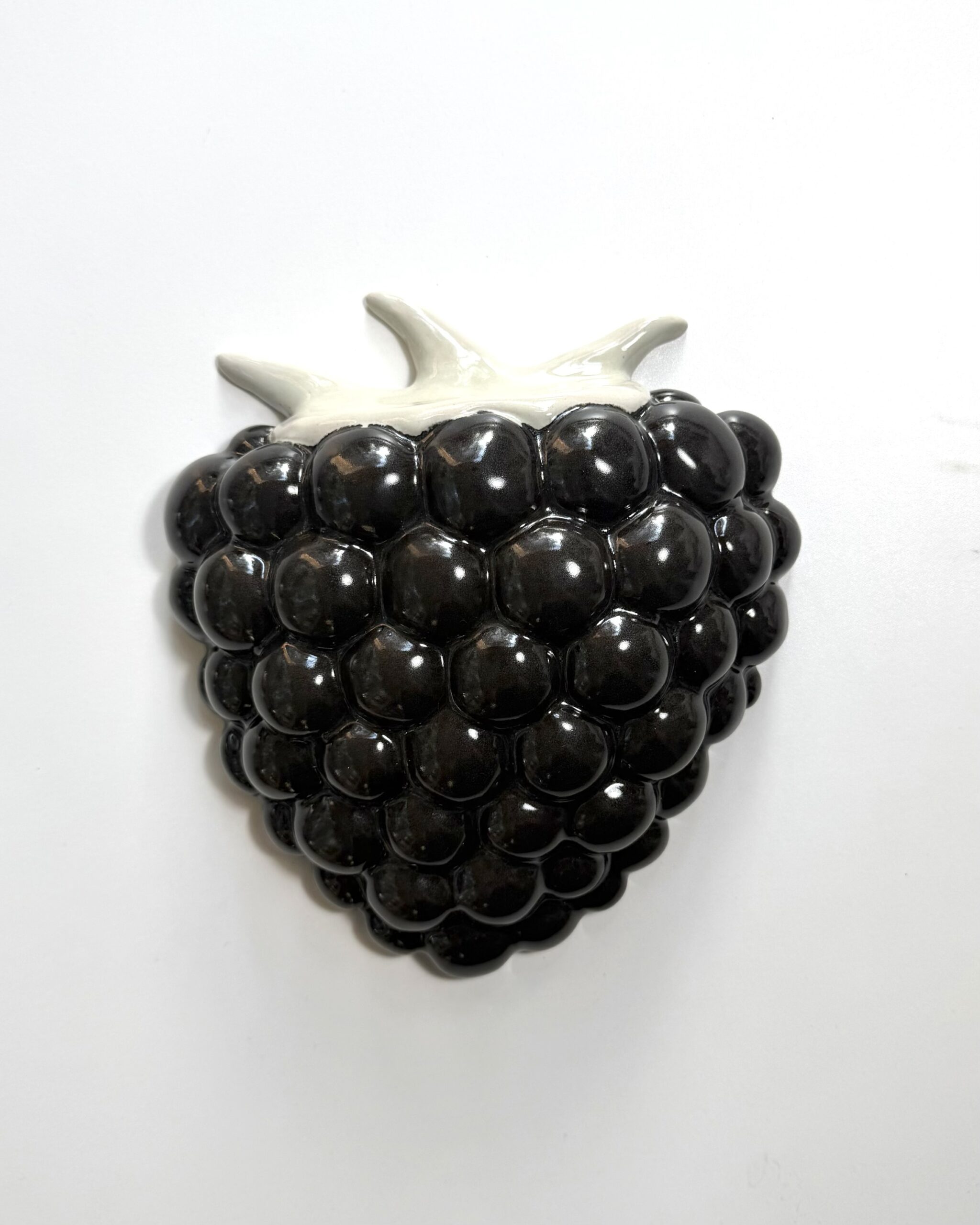 Raspberry -wall sculpture, black